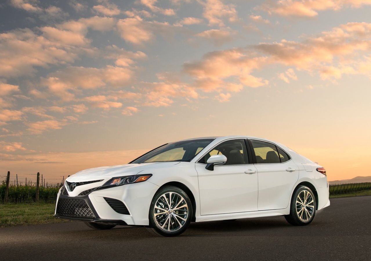 camry-1-1279x902